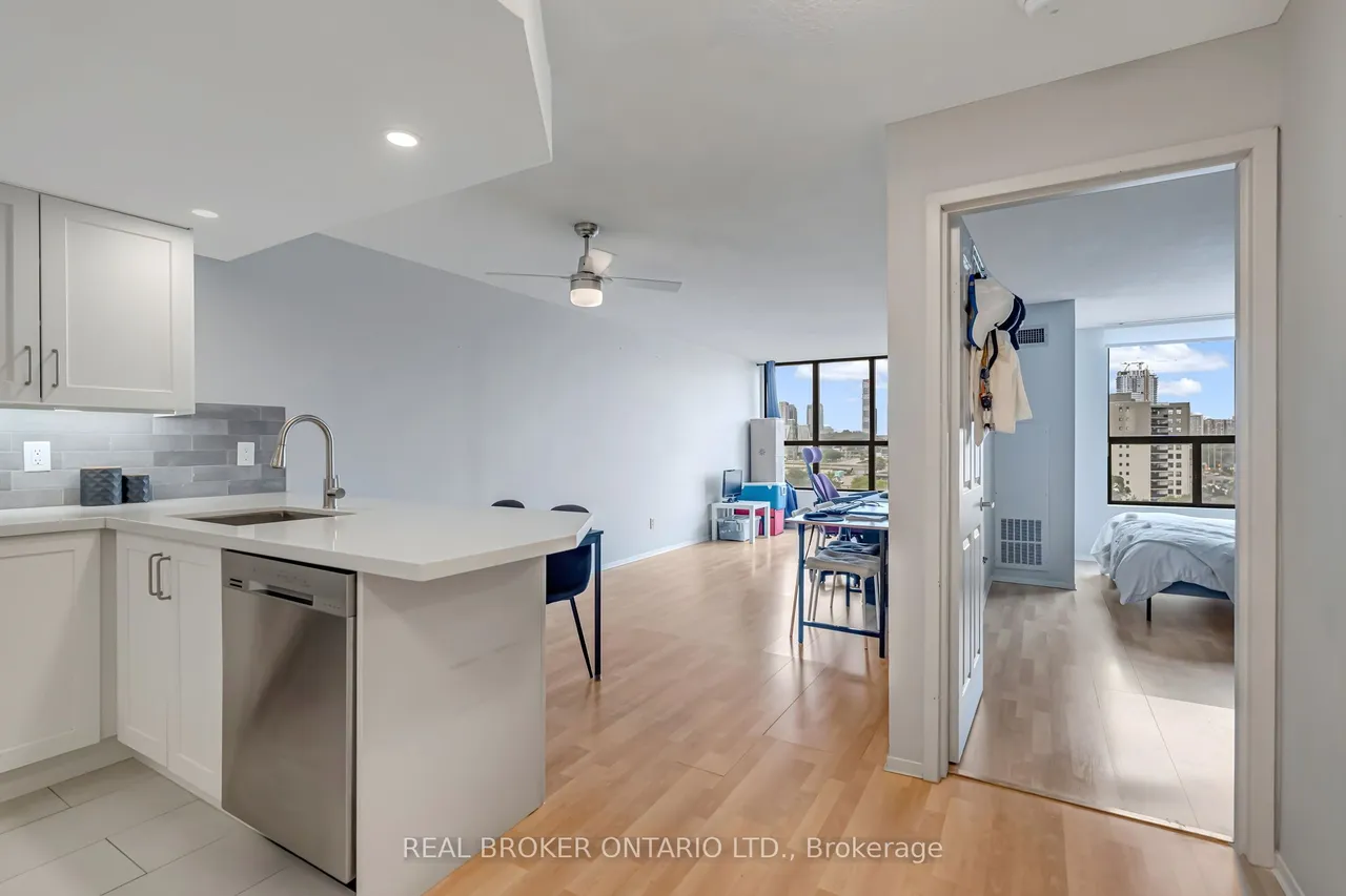 25 Agnes Street — photo 3