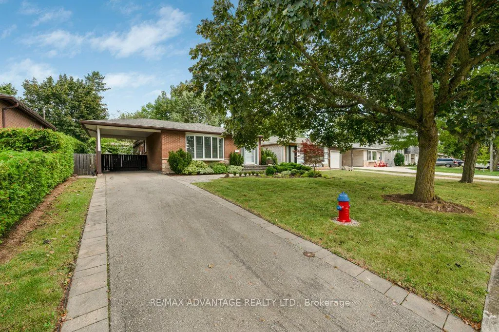 581 Galway Drive — photo 2