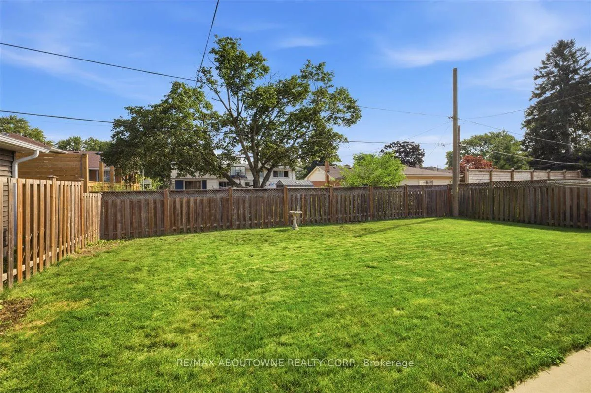 343 Duncombe Drive — photo 30