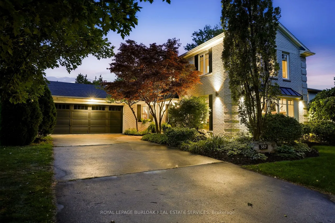 387 Valanna Crescent — photo 3