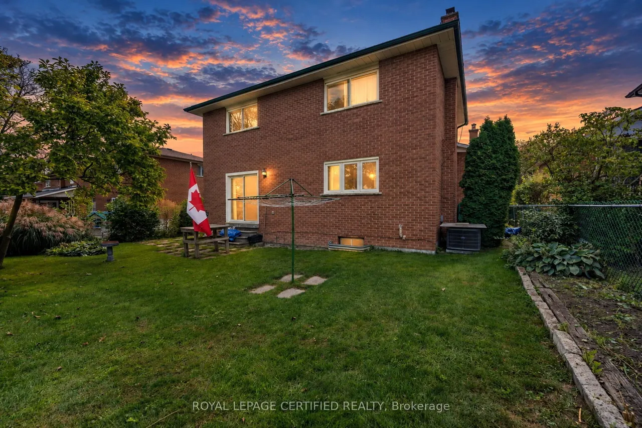 1554 Goldmar Drive — photo 43