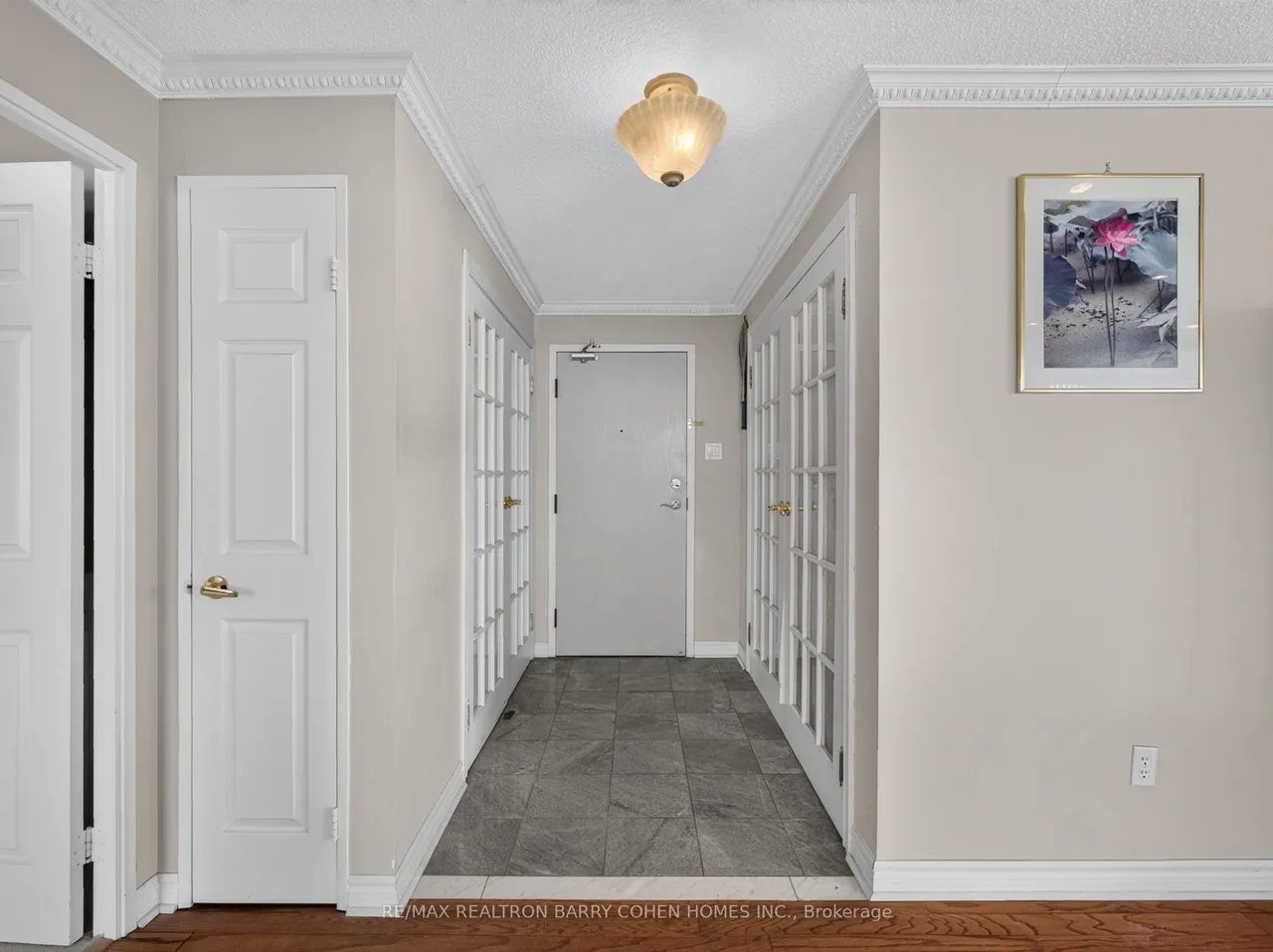 700 Constellation Drive — photo 3