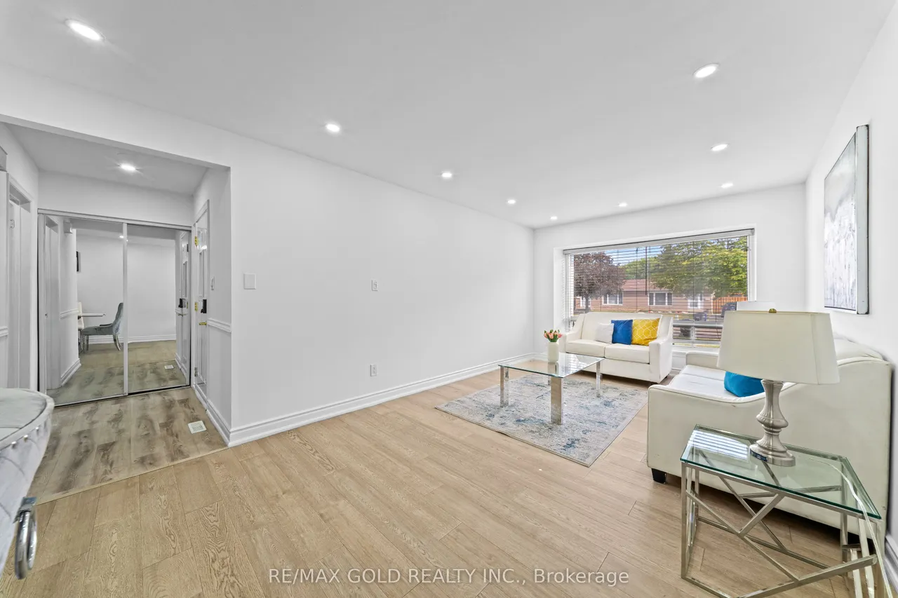 88 Goldcrest Road — photo 3