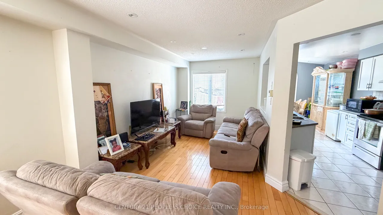 20 Belinda Drive — photo 3