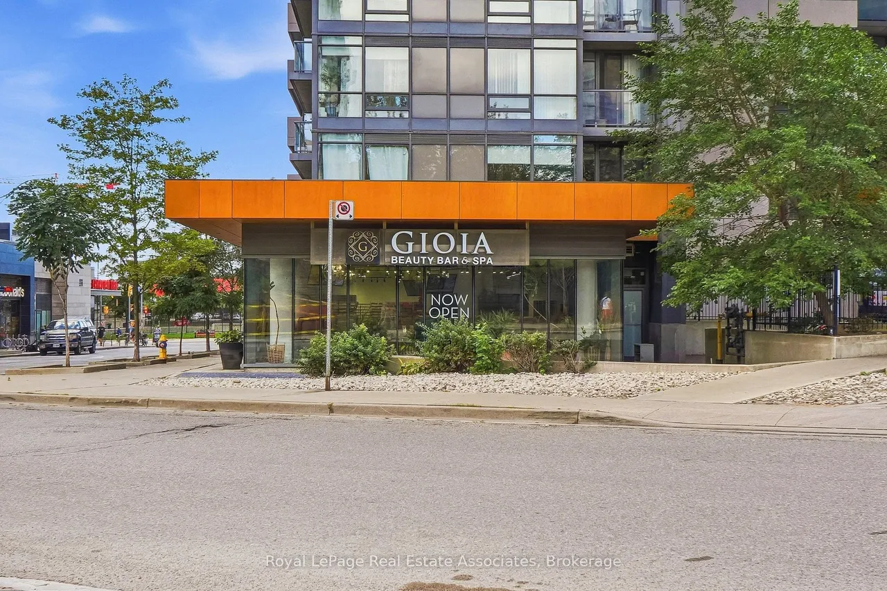 20 Joe Shuster Way, Unit 416 — photo 39