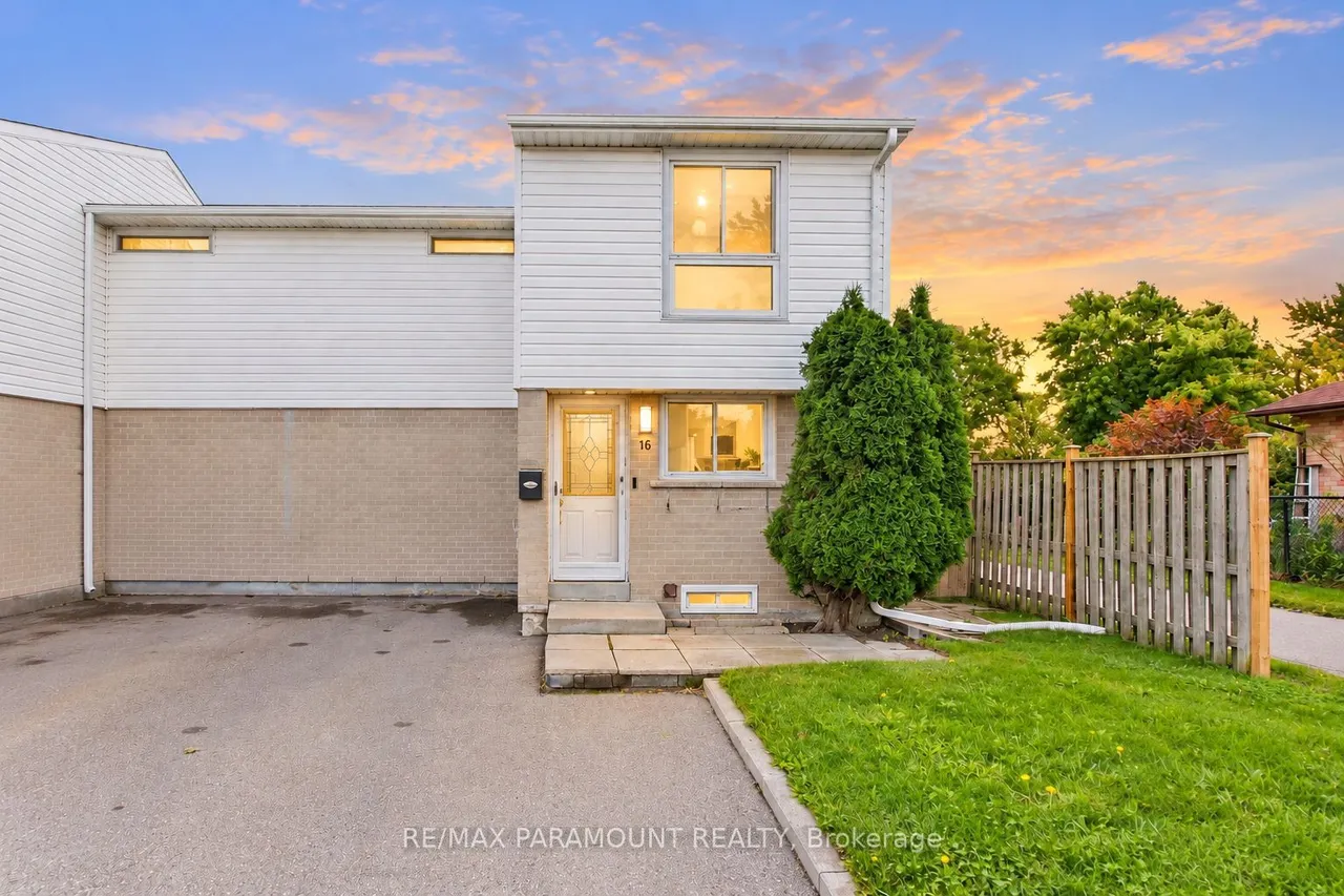 16 Gleneaden Court — photo 2