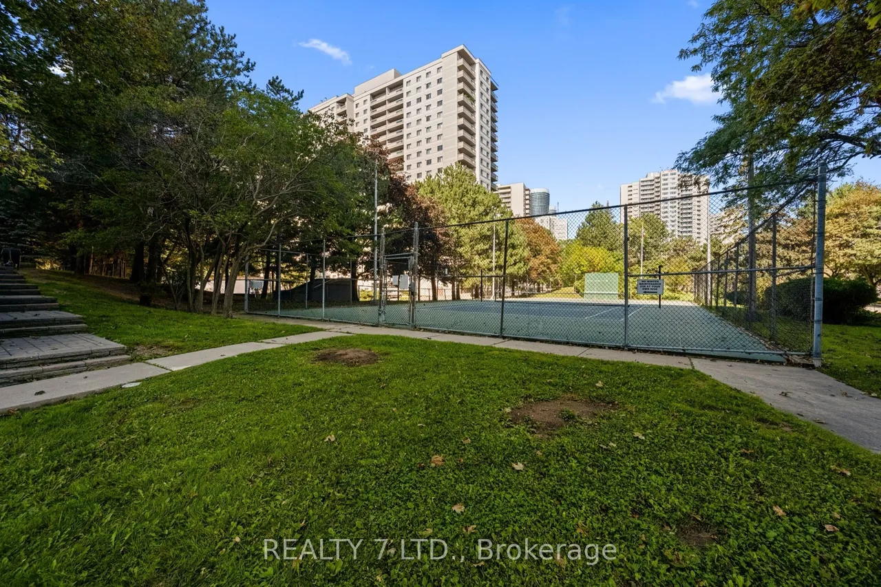 50 ELM Drive E — photo 44
