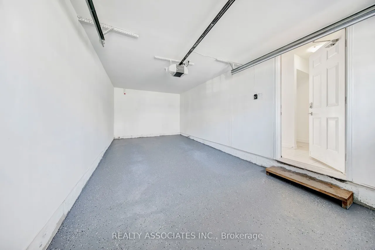 17 Vaudeville Drive — photo 19
