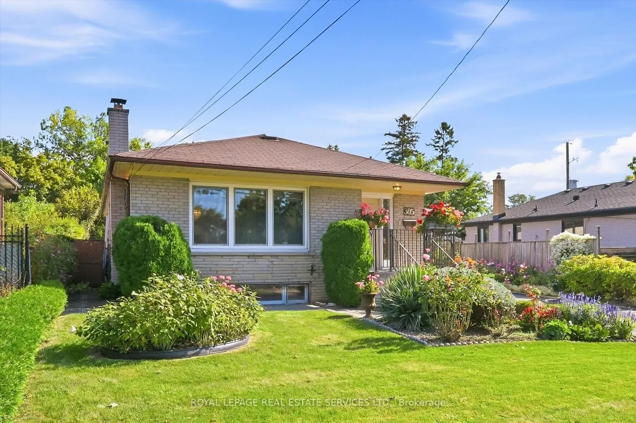 305 Queen Mary Drive — photo 3