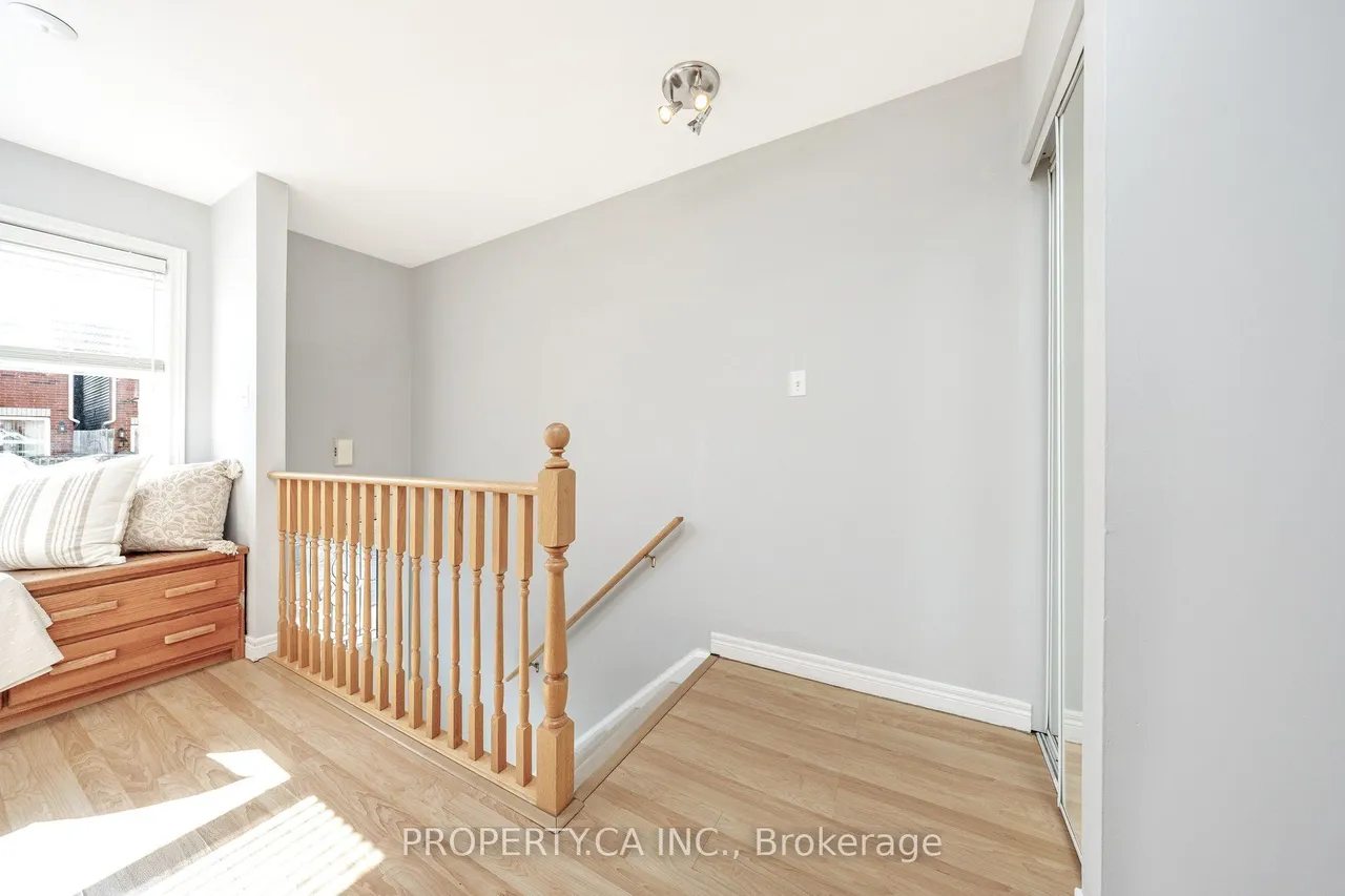 1751 Lampman Avenue — photo 3