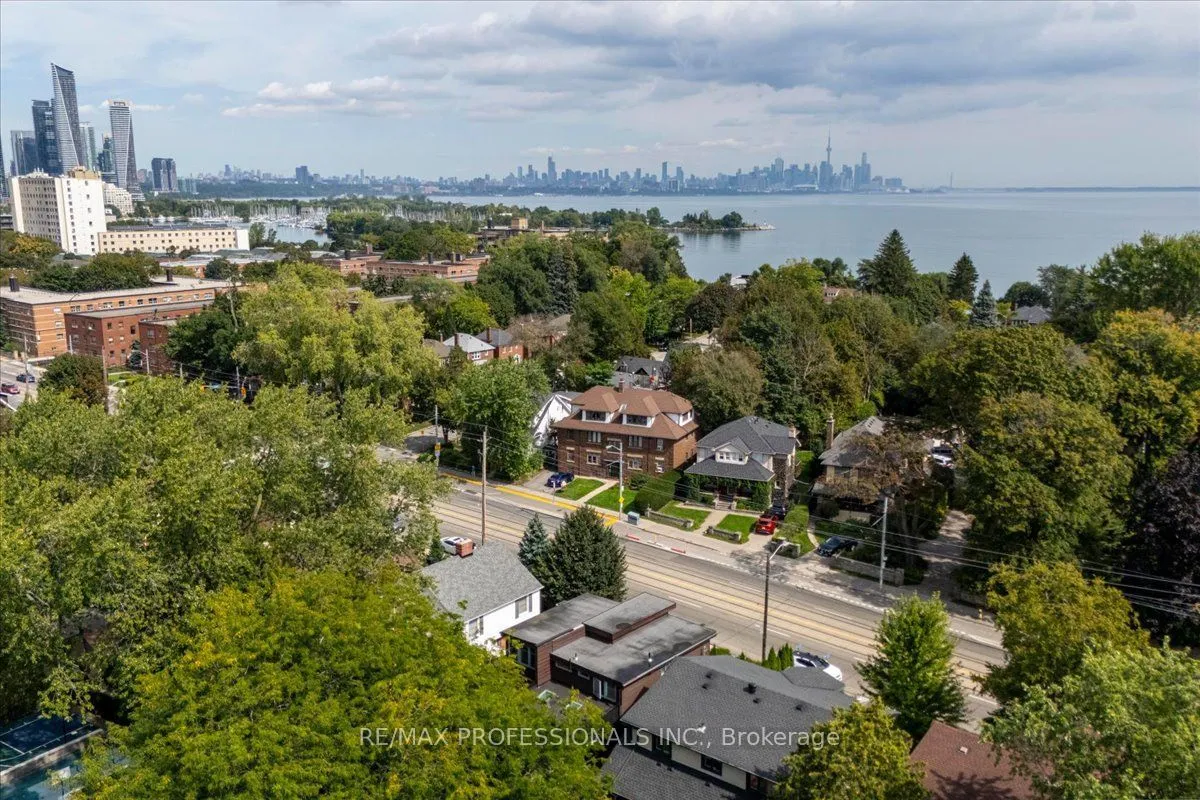 2580 Lake Shore Boulevard W — photo 29