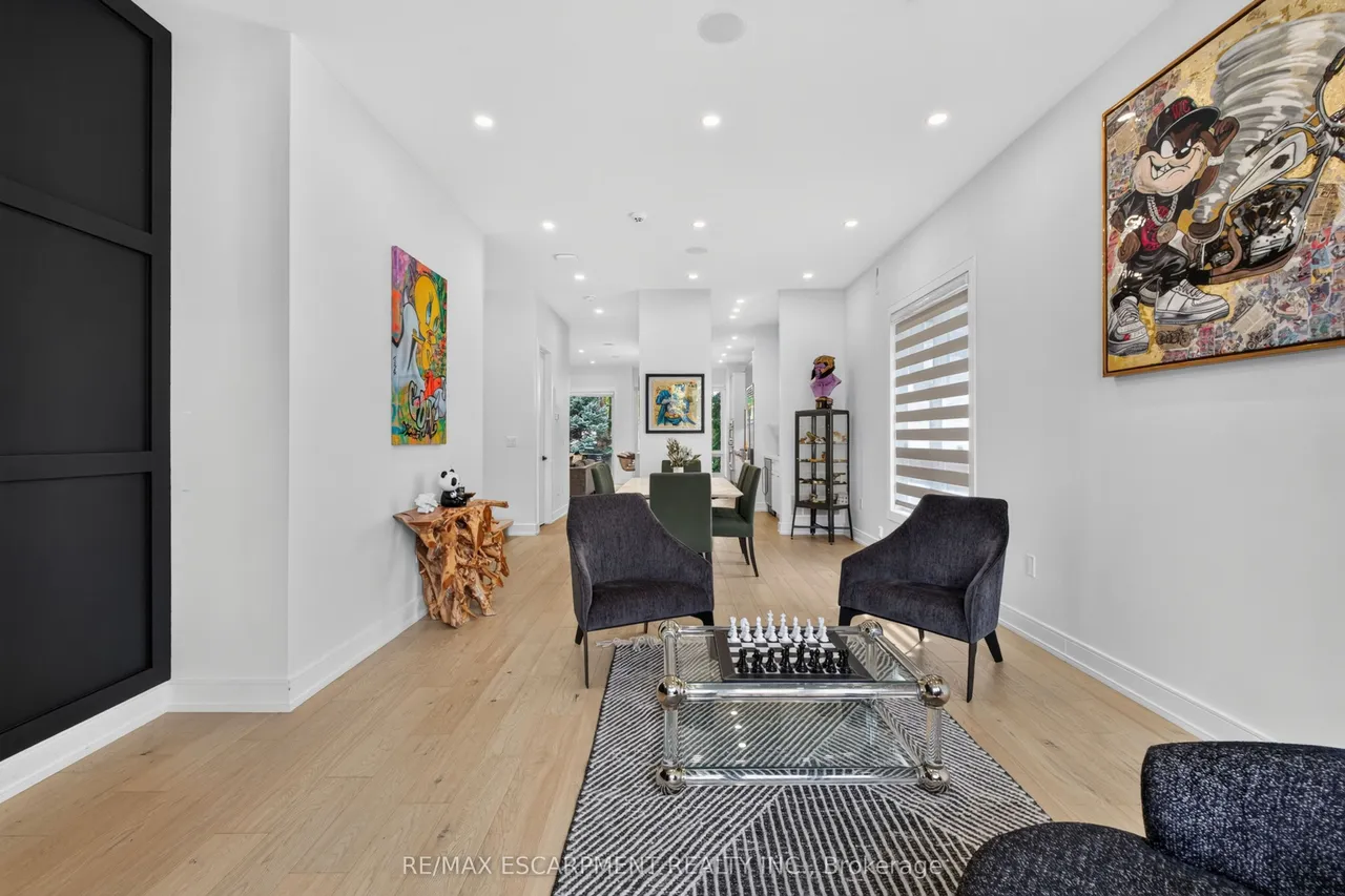 73 Elma Street — photo 2