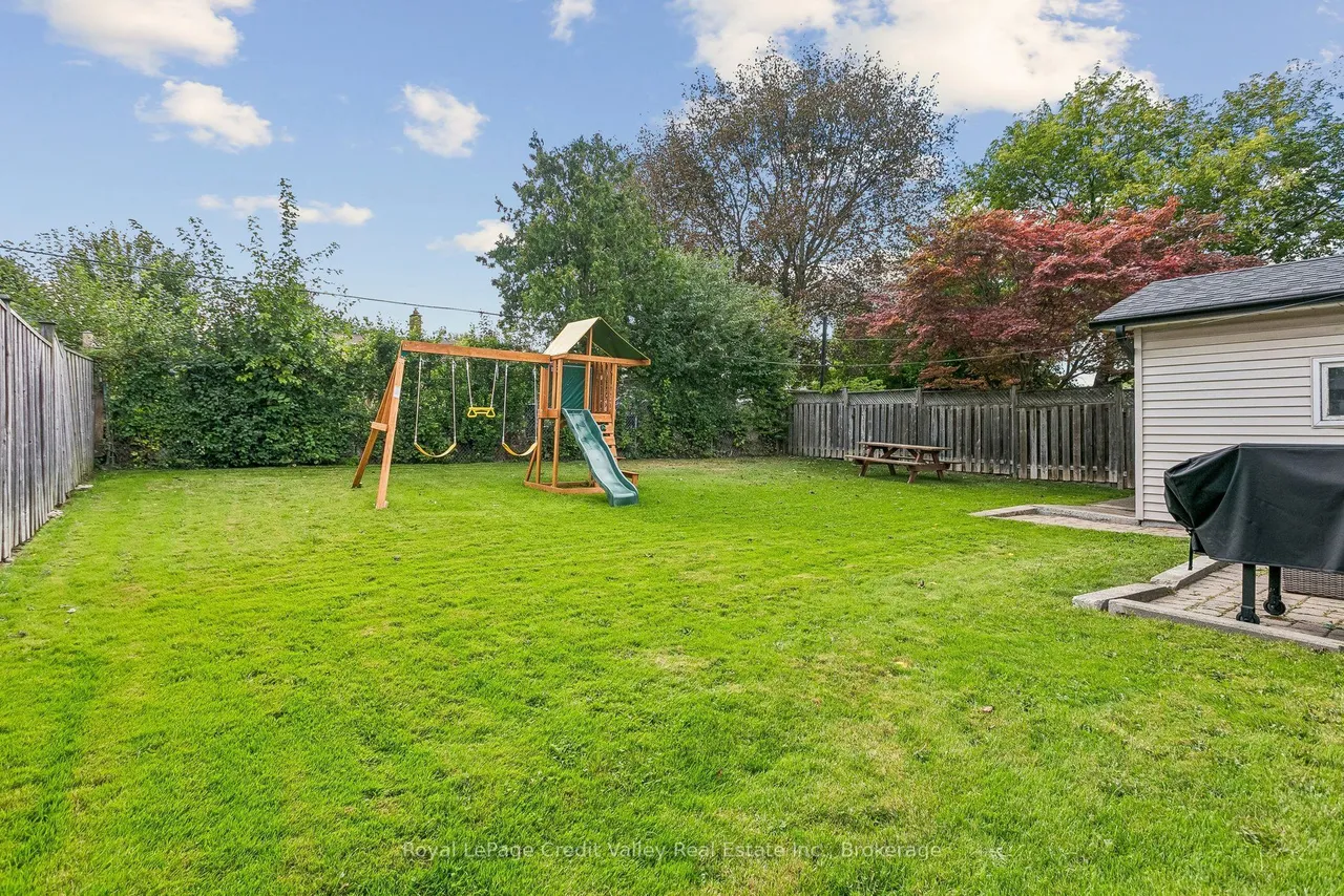 8 Milner Road — photo 49