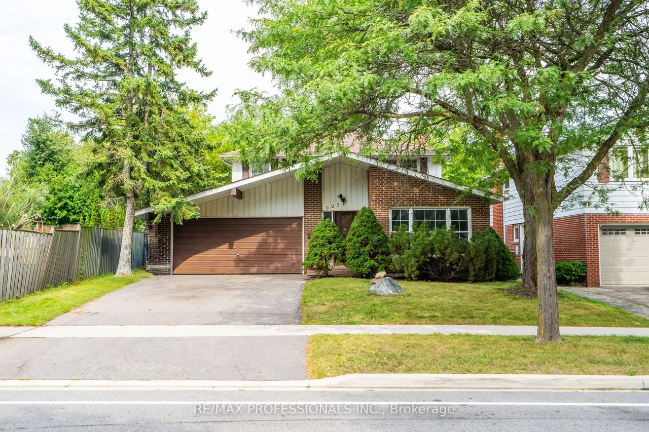 925 Runningbrook Drive