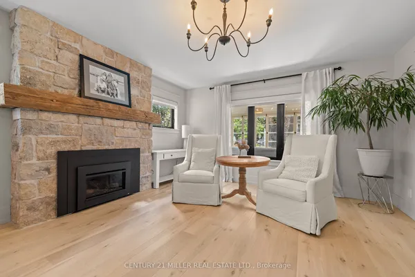 139 Allan Street — photo 2