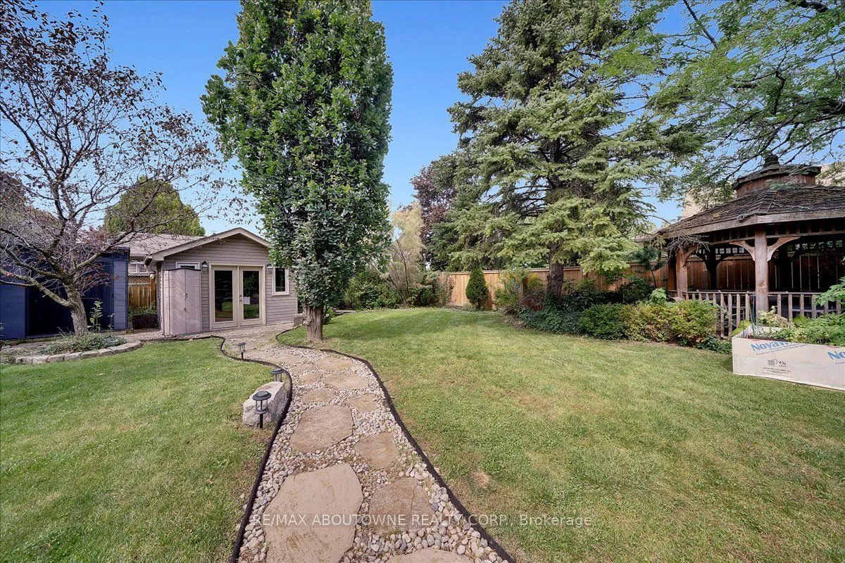 24 Golf View Drive — photo 45