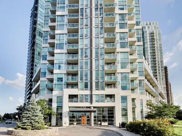 220 Burnhamthorpe Road W — photo 2