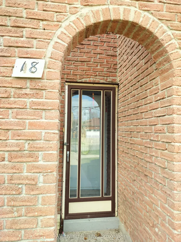 81 Irwin Road, Unit 18 — photo 2