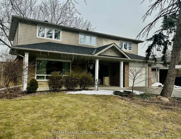 6 NORVAL Crescent