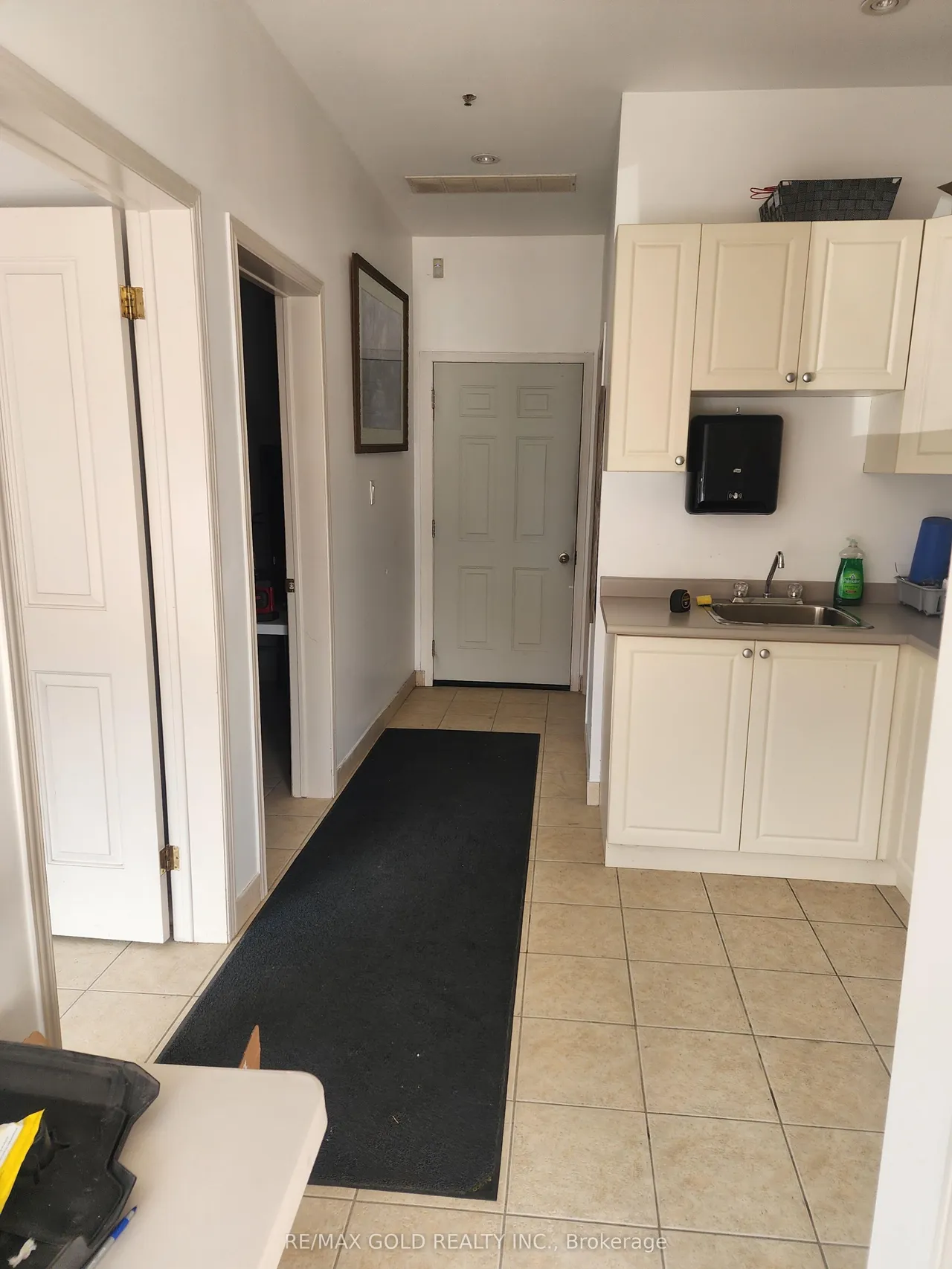 24 Steinway Boulevard, Unit 45-46 — photo 3
