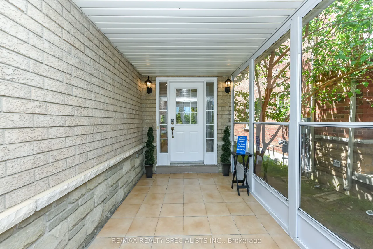 5624 Freshwater Drive — photo 3