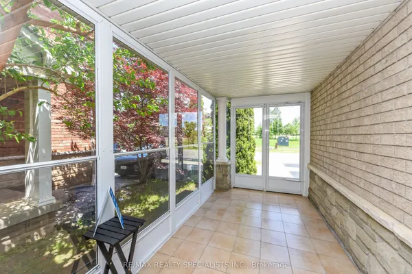 5624 Freshwater Drive — photo 2
