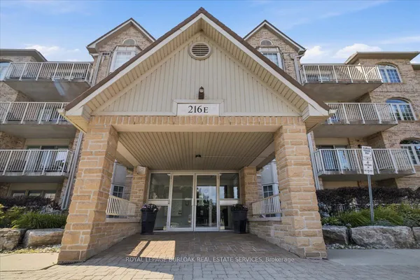 216 Plains Road W