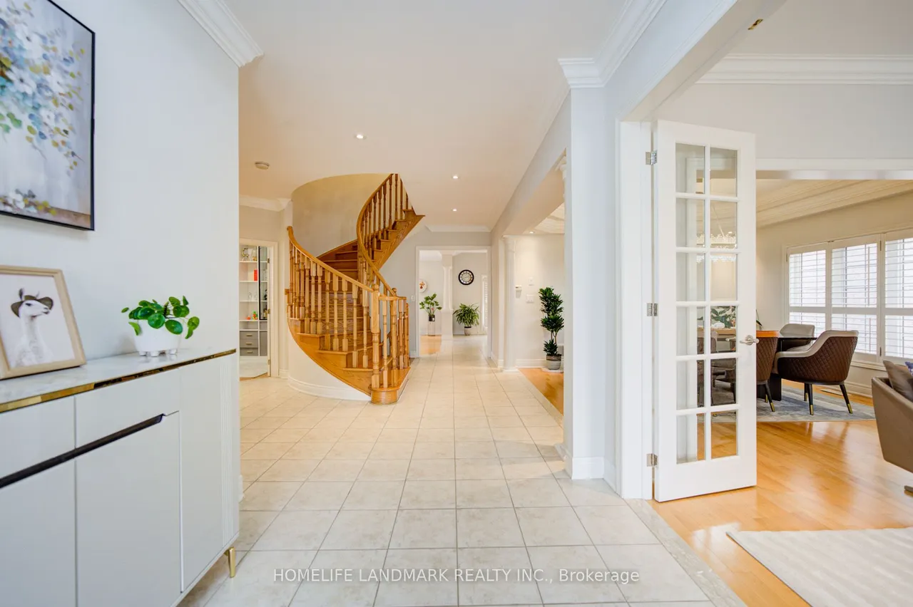 2323 Awenda Drive — photo 3