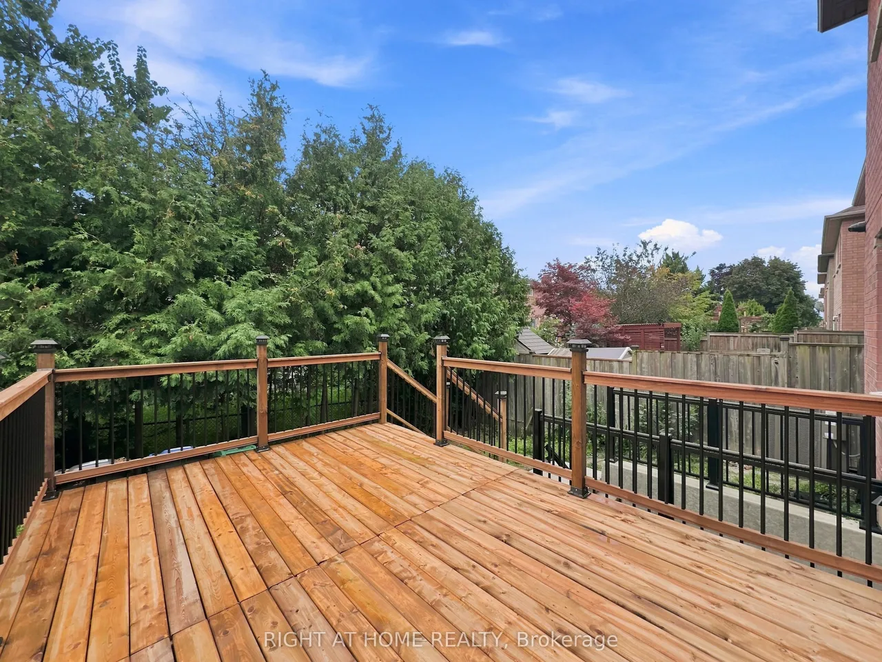 1530 Portsmouth Place — photo 16