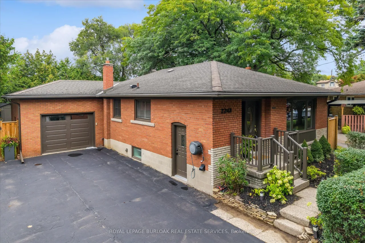 2241 Joyce Street — photo 3