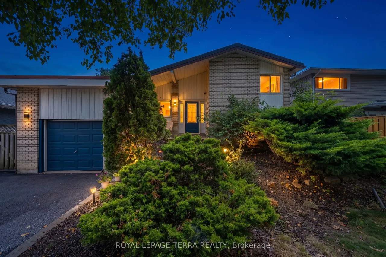 1571 Lewisham Drive — photo 2