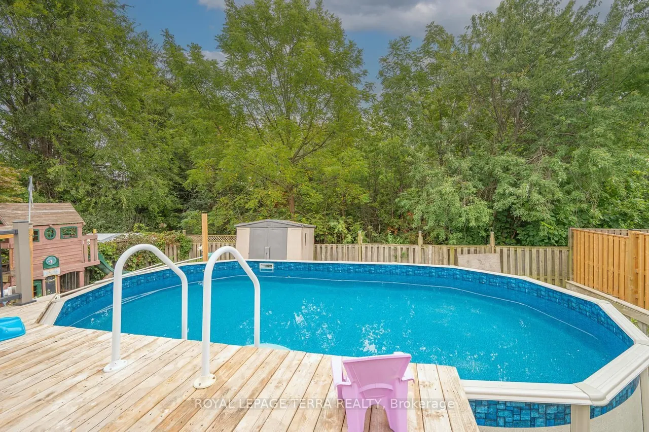 1571 Lewisham Drive — photo 50