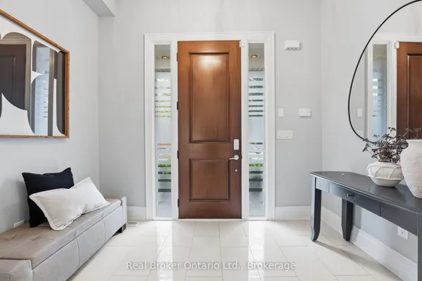 2541 Kate Common — photo 2