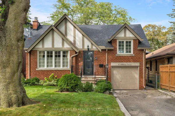4 Athlone Drive