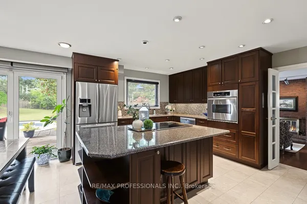 2604 Barrisdale Court — photo 2