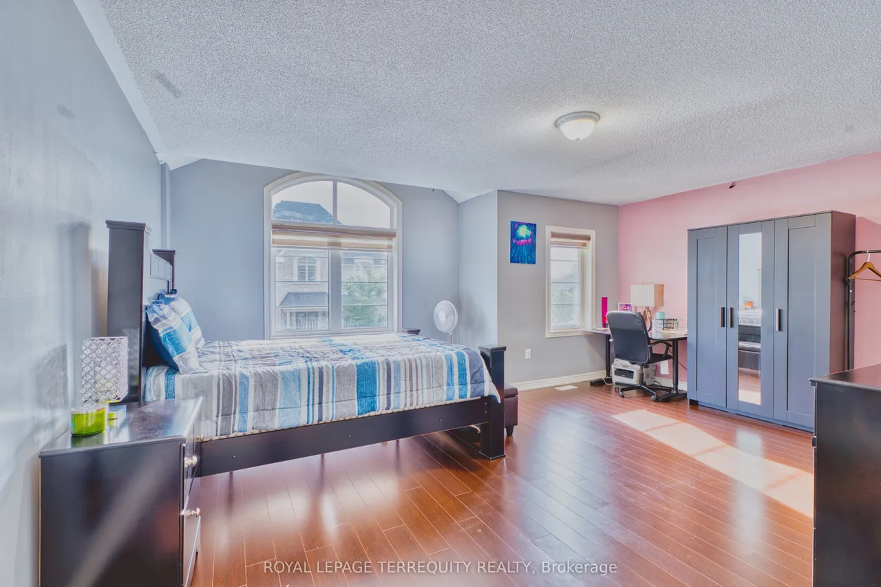 38 Rhapsody Crescent — photo 25