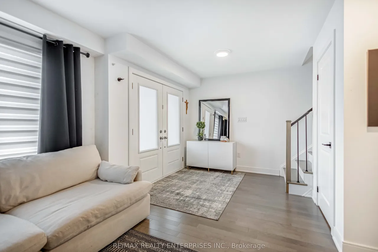 2497 Littlefield Crescent — photo 3