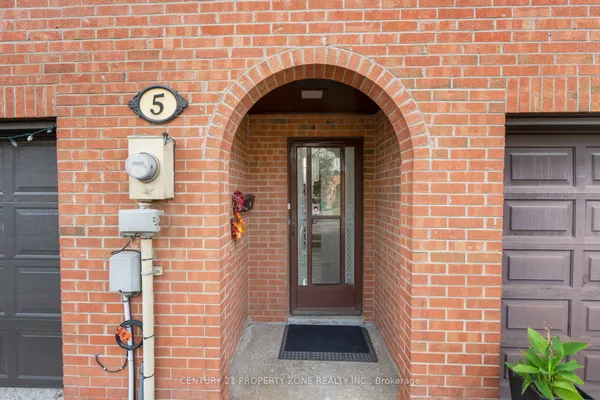 5 Briar Path