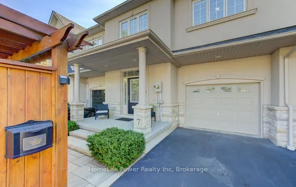 455 Claridge Road — photo 2