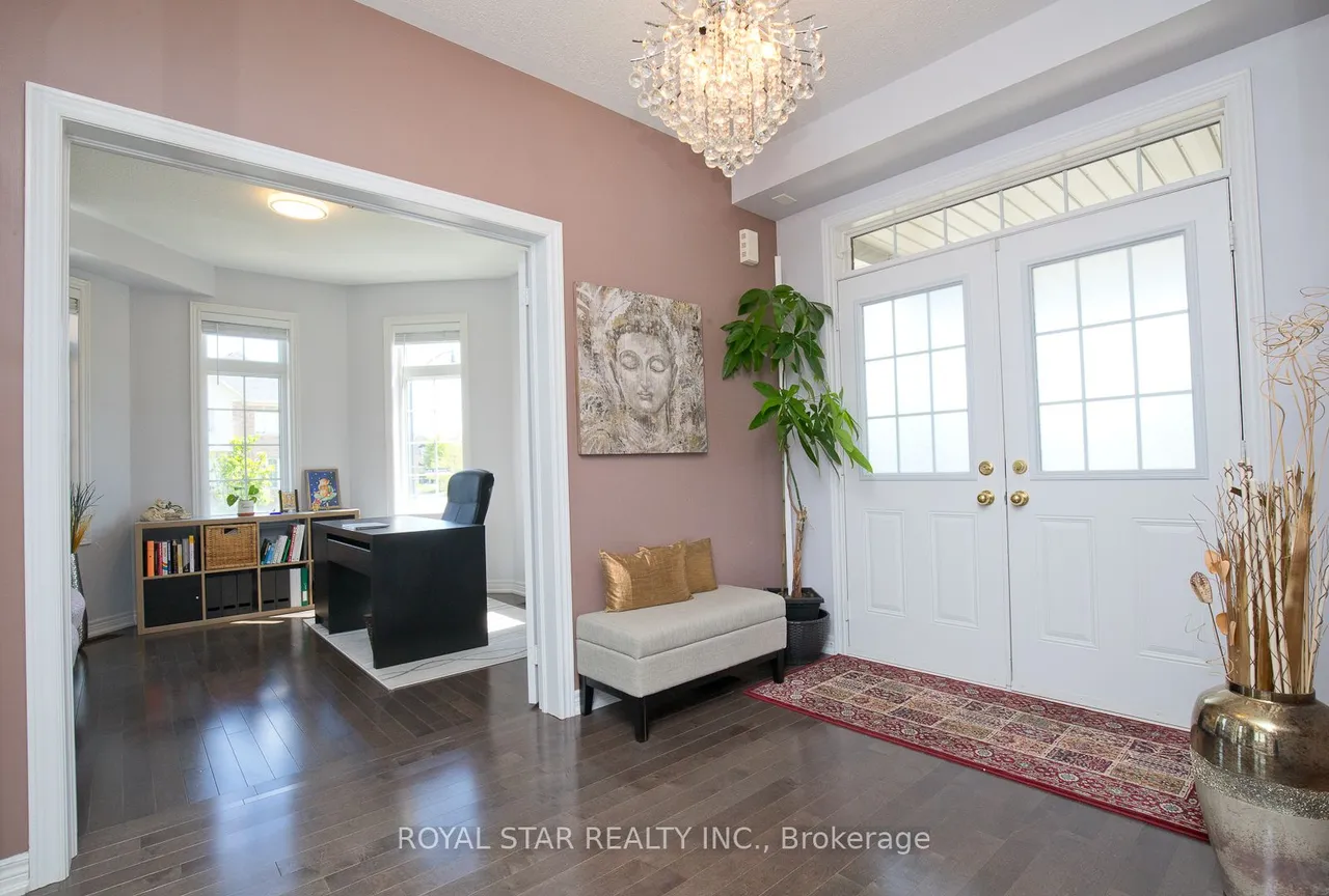 4 Berkwood Hollow — photo 3