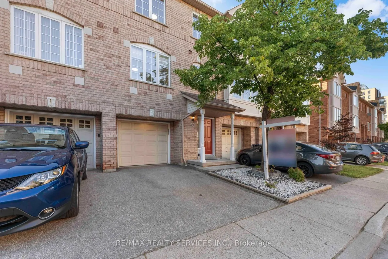 80 Acorn Place — photo 3