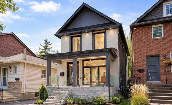 94 Lake Crescent