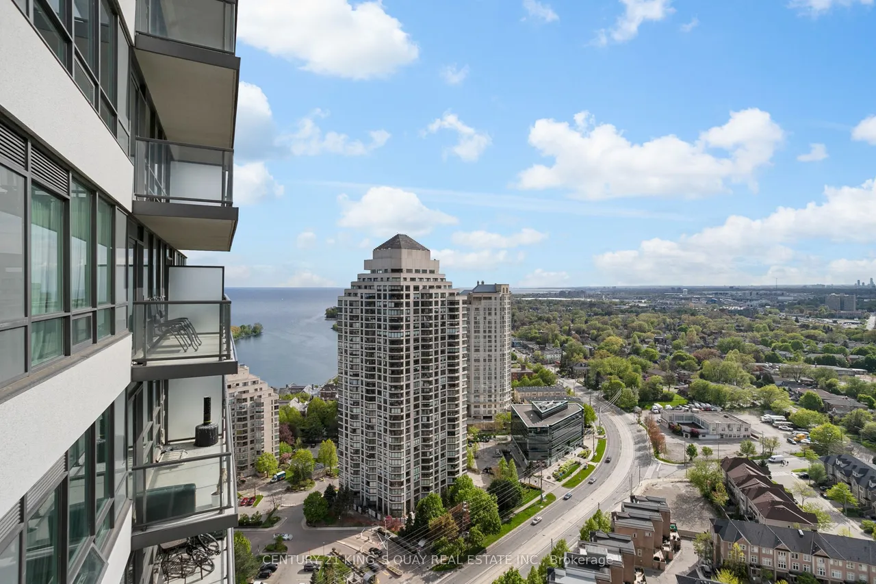 2240 Lake Shore Boulevard W — photo 28