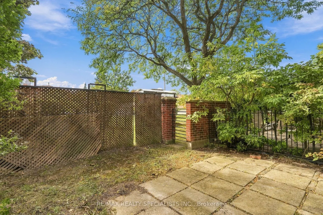 333 Meadows Boulevard — photo 44