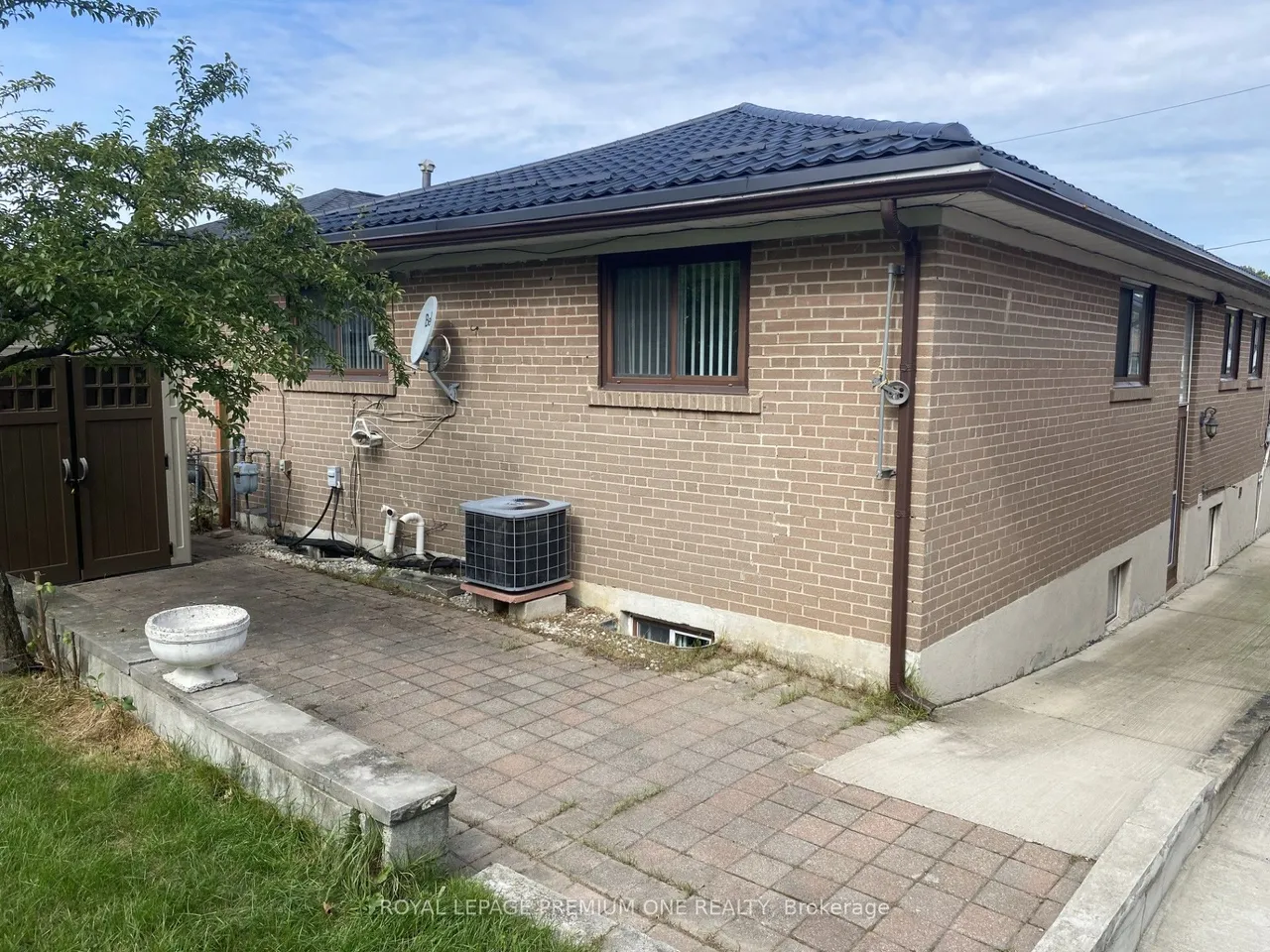 55 Husband Drive — photo 2