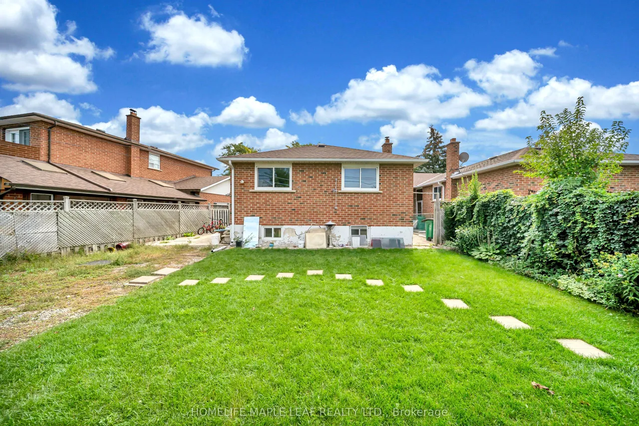 62 Marchbank Crescent — photo 18