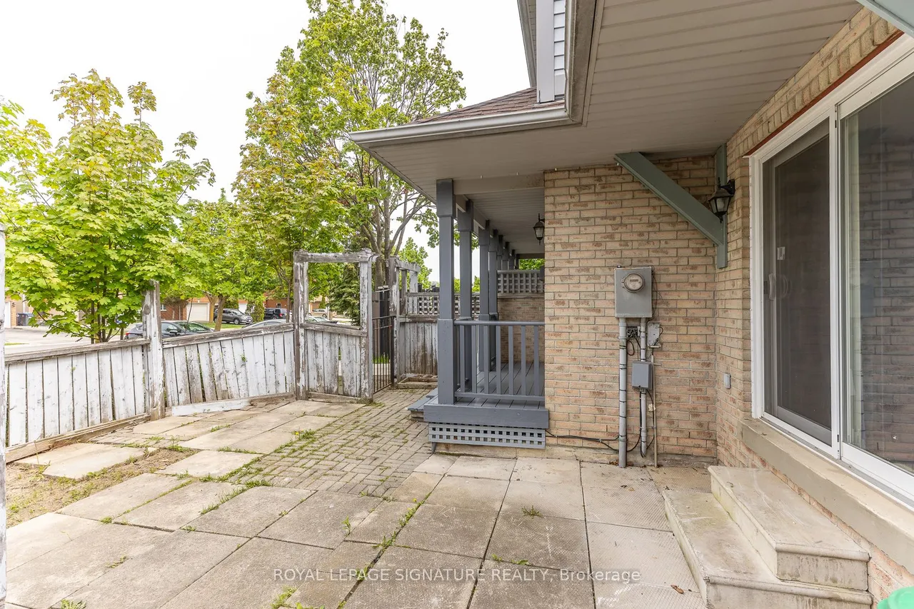 60 Blue Spruce Street — photo 38