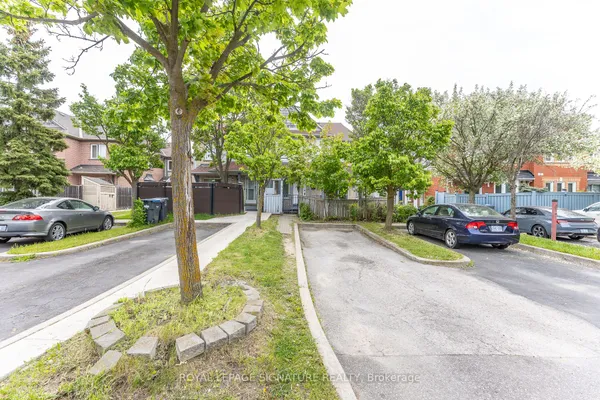 60 Blue Spruce Street — photo 2
