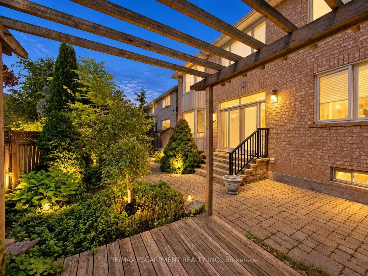 1396 Thorncrest Crescent — photo 47