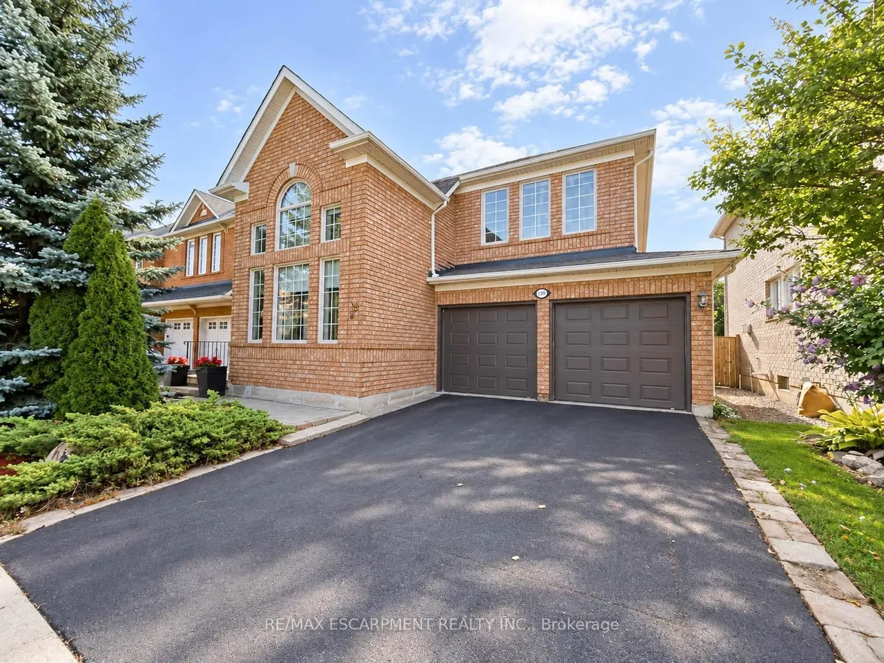1396 Thorncrest Crescent